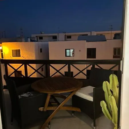 Apartment Moderno Cerca Al Mar