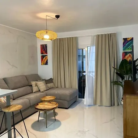 Moderno Cerca Al Mar Apartment Tias